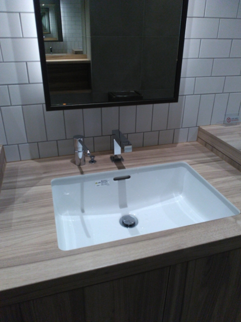 汚れが酷いときと床掃除も重要